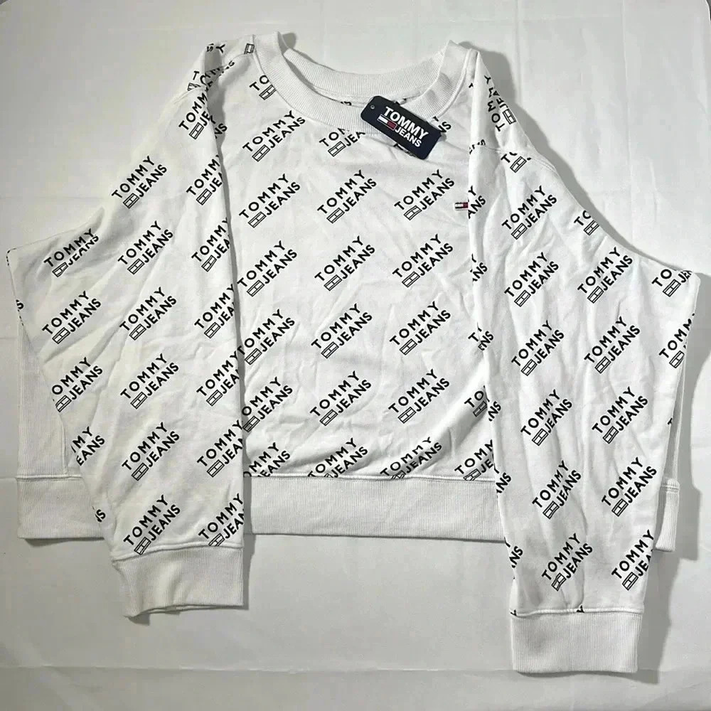 Tommy Hilfiger jeans, sweatshirt, size 2X white and black with red logo NTW